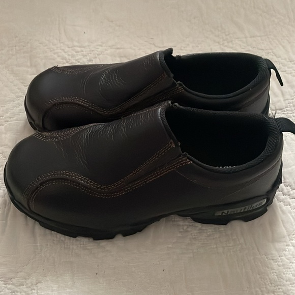 Nautilus Safety Footwear Slip-On ESD N1620 Men's Safety Toe Work Shoes - Picture 5 of 13